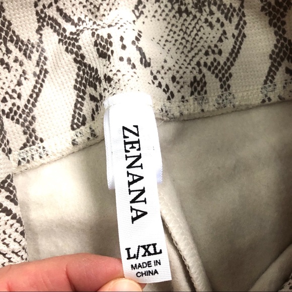 ❗️LOWEST PRICE Snakeskin Print Fleece Lined Mocha Tan Zenana Leggings - Picture 4 of 6